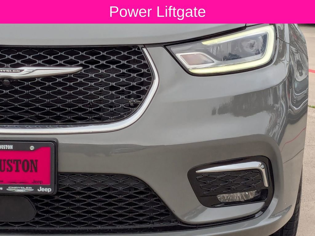 Used 2023 Chrysler Pacifica Limited image 10