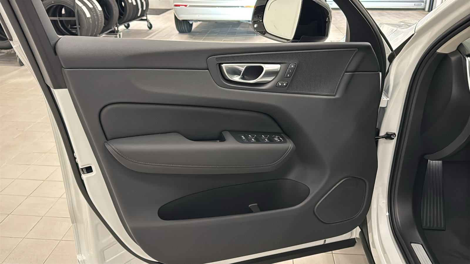 New 2027 Volvo XC60 B5 Core AWD/4WD image 21