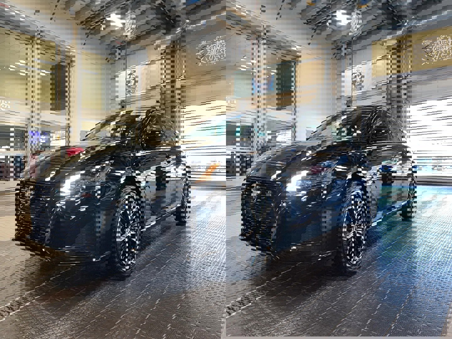 Used 2025 Nissan Altima 2.5 SR image 3