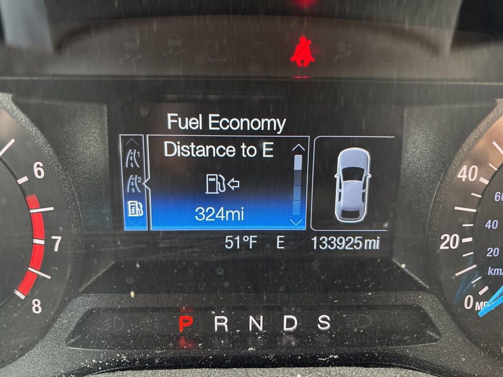 Used 2015 Ford Fusion SE image 18