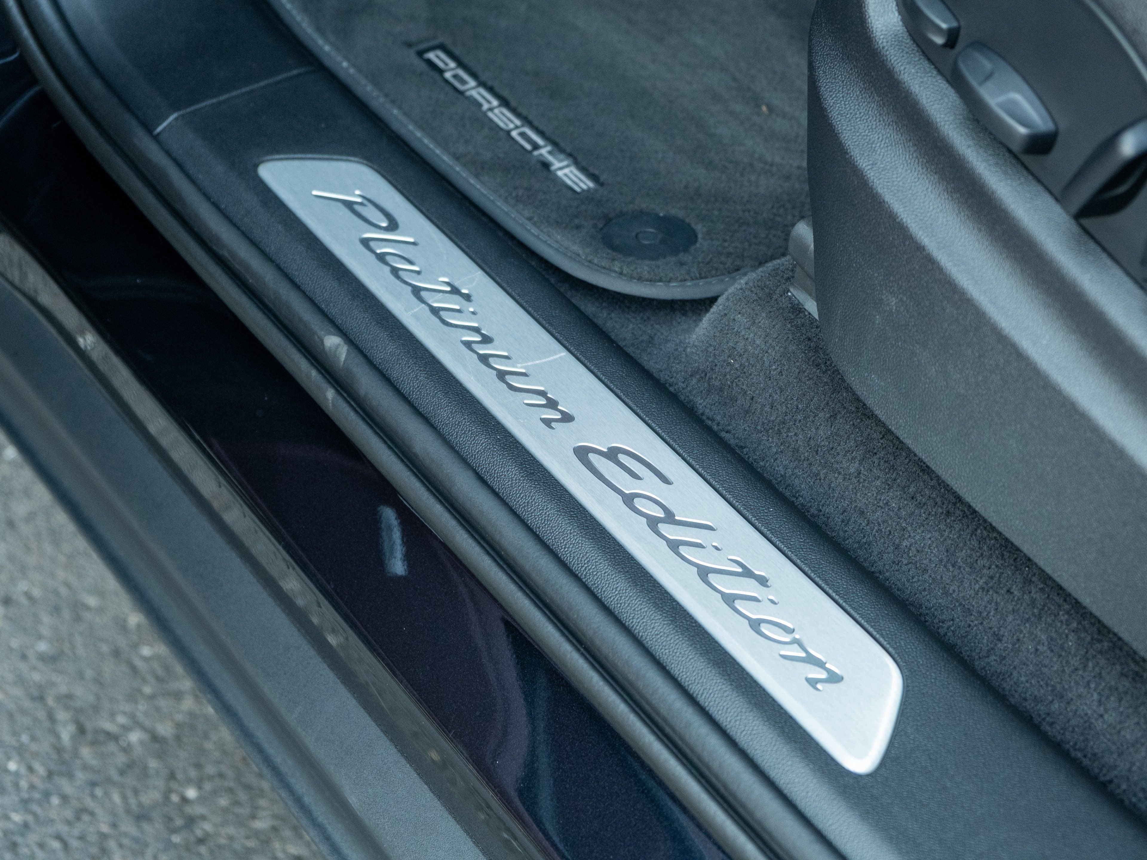 Certified 2022 Porsche Cayenne S Platinum image 22