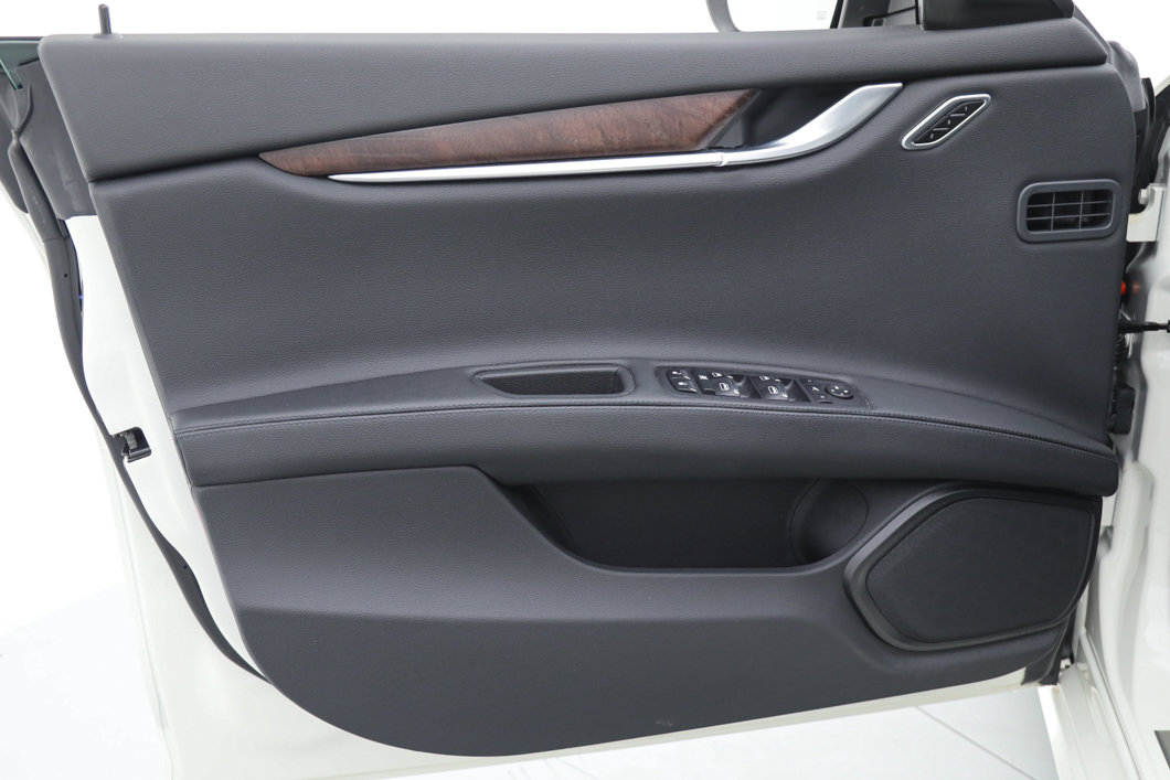 Certified 2023 Maserati Ghibli Modena image 16