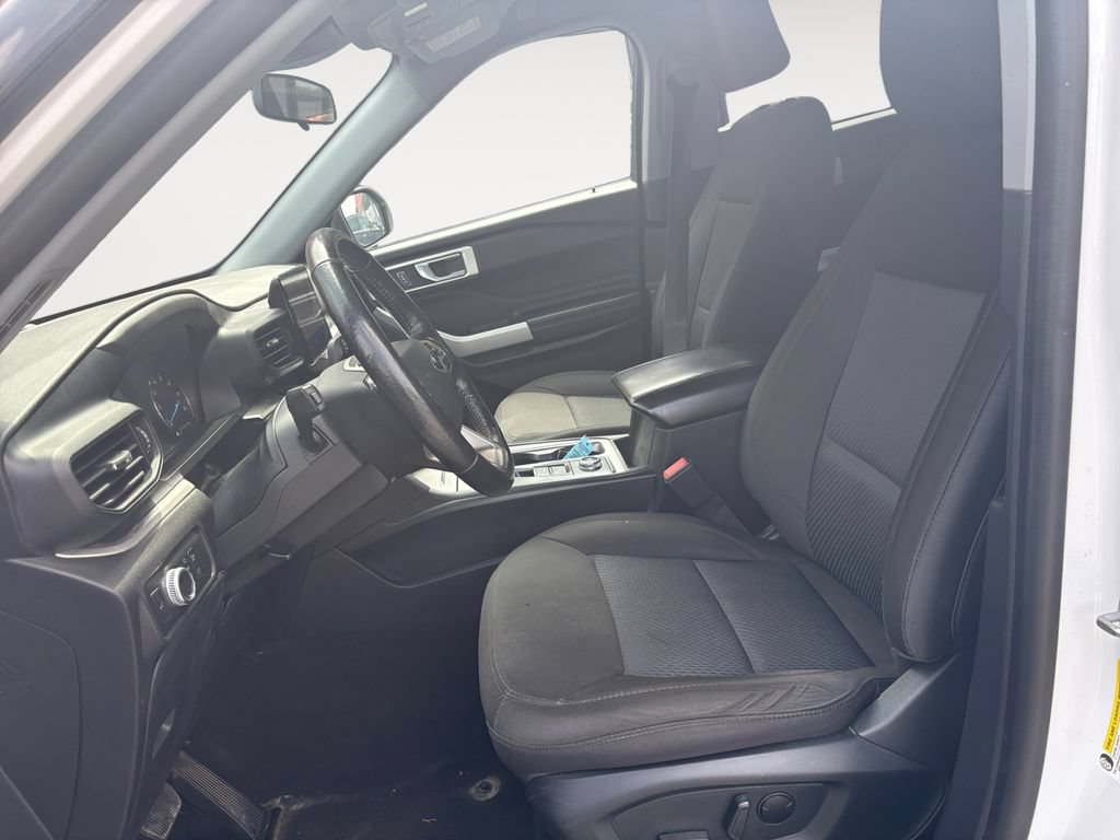 Used 2022 Ford Explorer XLT AWD/4WD image 9