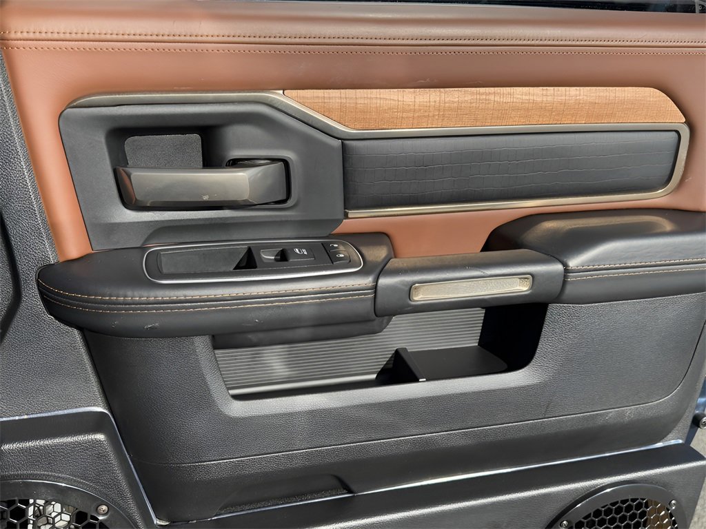 Used 2022 RAM 3500 Limited image 32