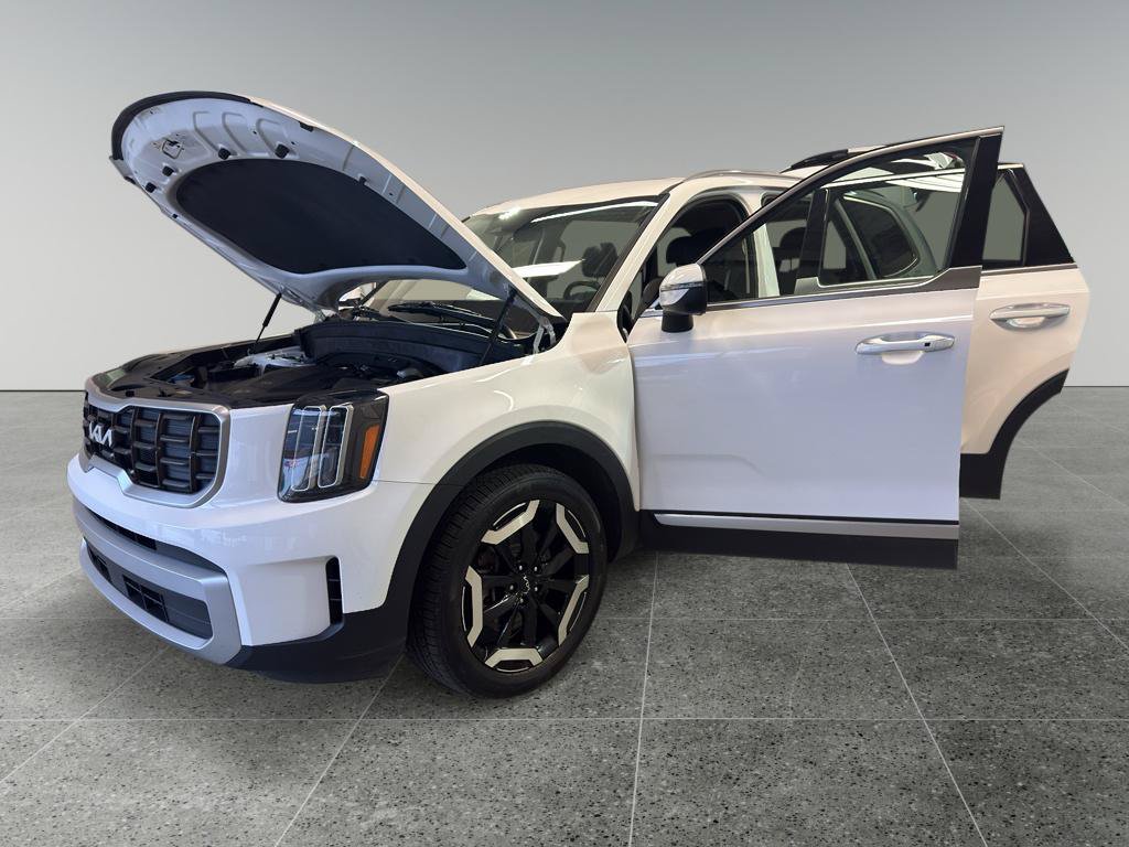 Used 2023 Kia Telluride S AWD/4WD image 11