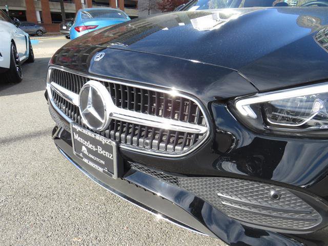 Used 2025 Mercedes-Benz C 300 4MATIC Sedan image 25
