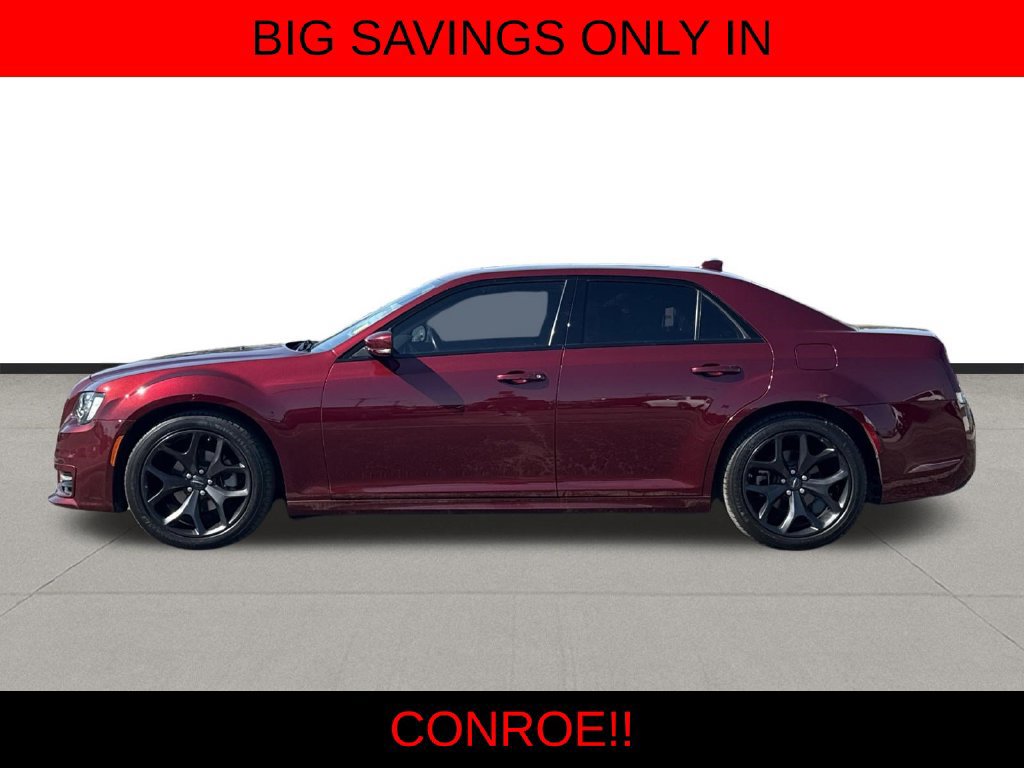 Used 2022 Chrysler 300 Touring L w/ Popular Equipment Group RWD image 8