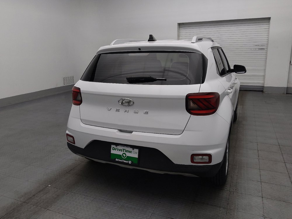 Used 2020 Hyundai Venue SEL FWD image 7