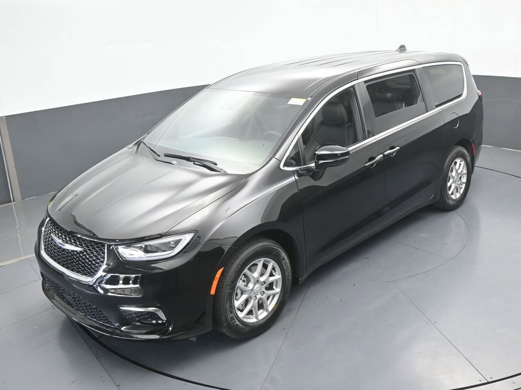 New 2026 Chrysler Pacifica Select image 47