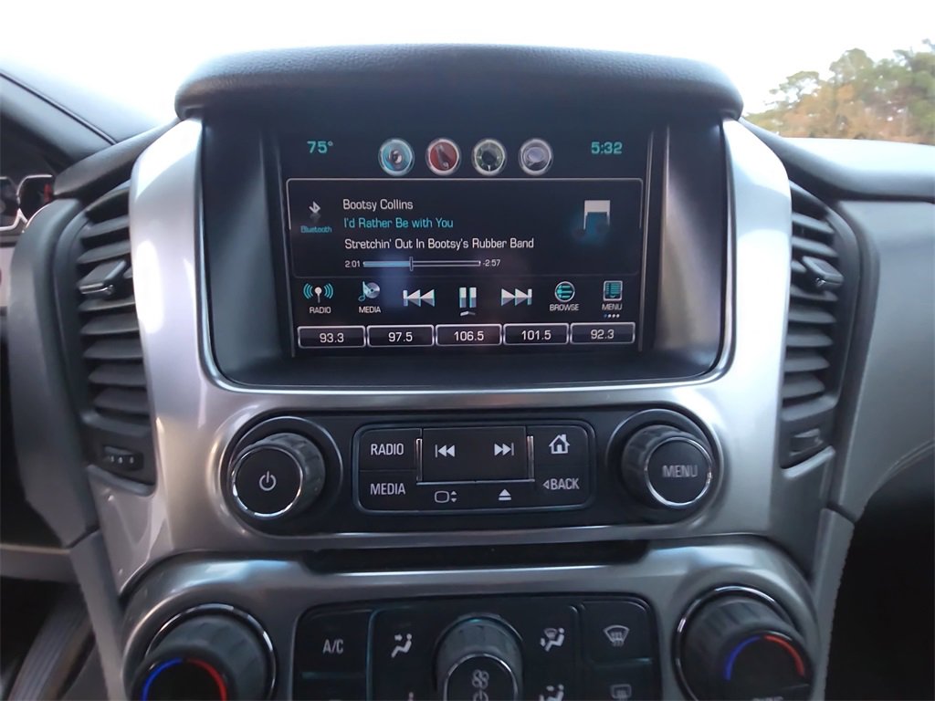 Used 2017 Chevrolet Suburban LT image 16