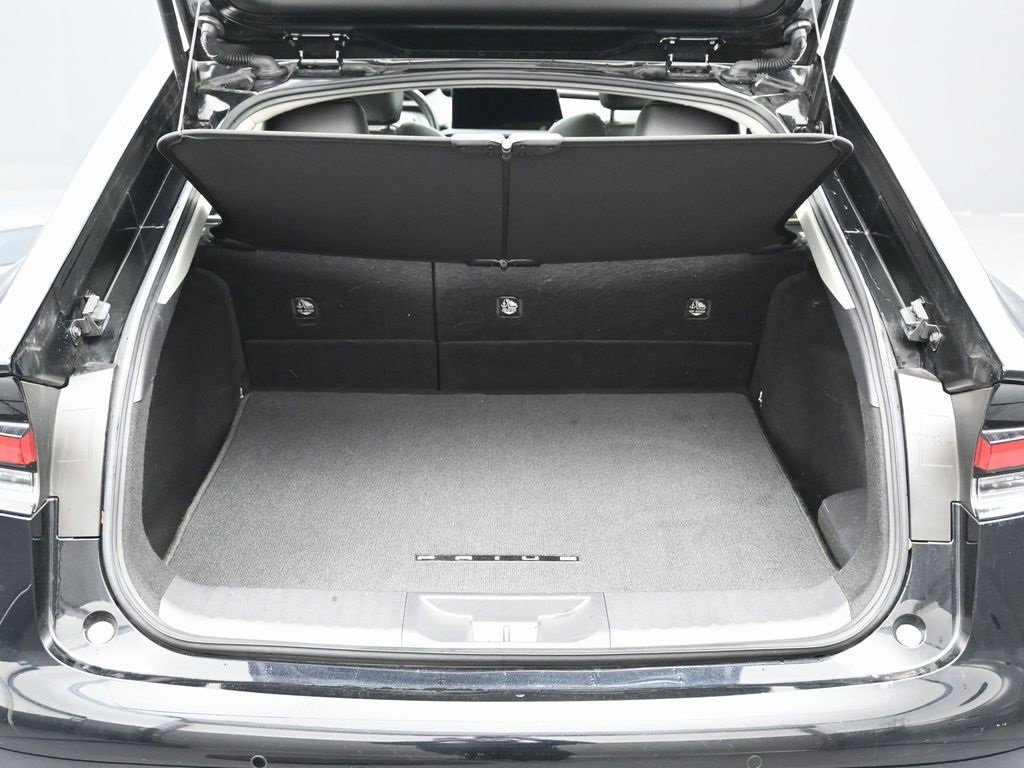 Used 2024 Toyota Prius XLE image 13