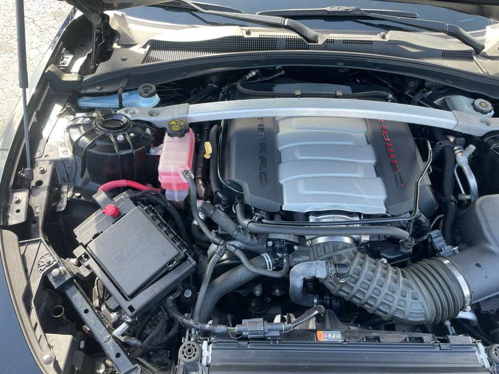 Used 2017 Chevrolet Camaro SS RWD image 40