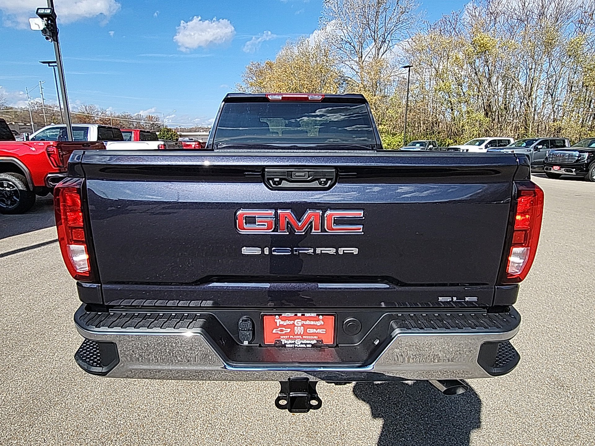 New 2026 GMC Sierra 2500 SLE image 7