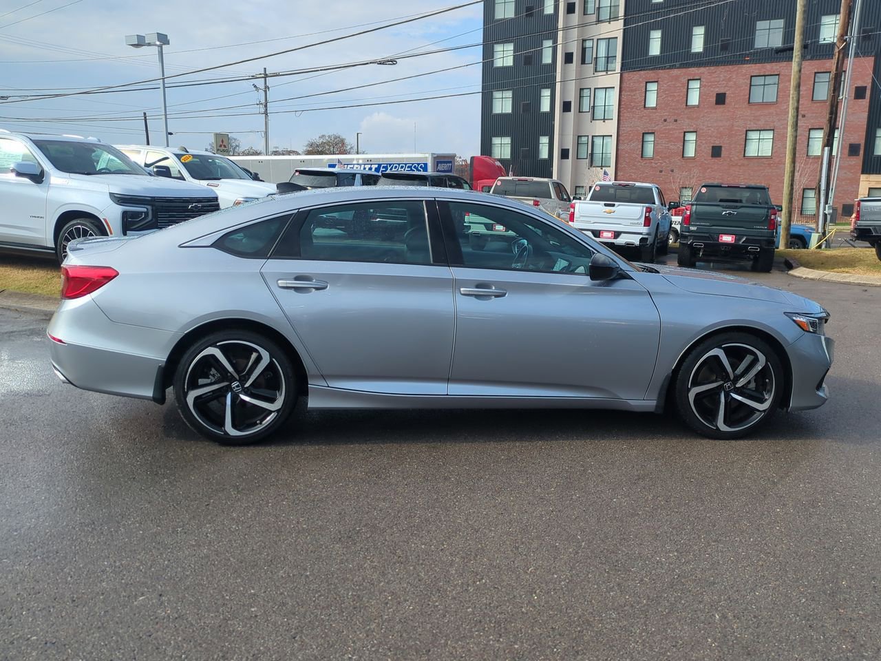 Used 2022 Honda Accord Sport image 9