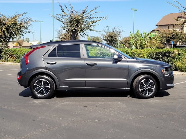 New 2026 Kia Niro EX FWD image 3