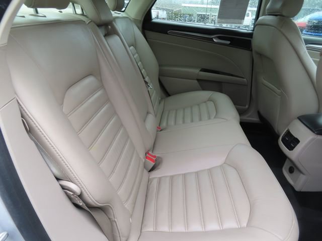 Used 2018 Ford Fusion SE w/ Fusion SE Technology Package image 41