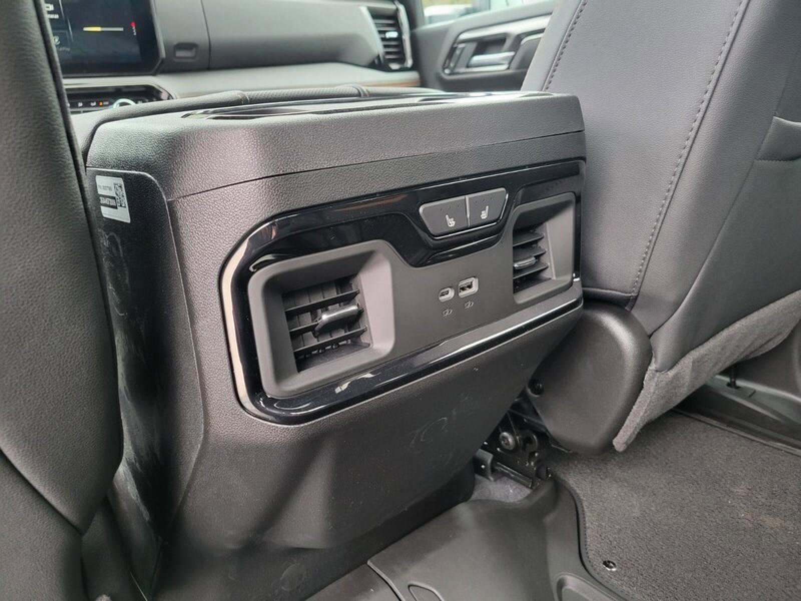 New 2026 GMC Sierra 2500 AT4 w/ AT4 Premium Plus Package image 27