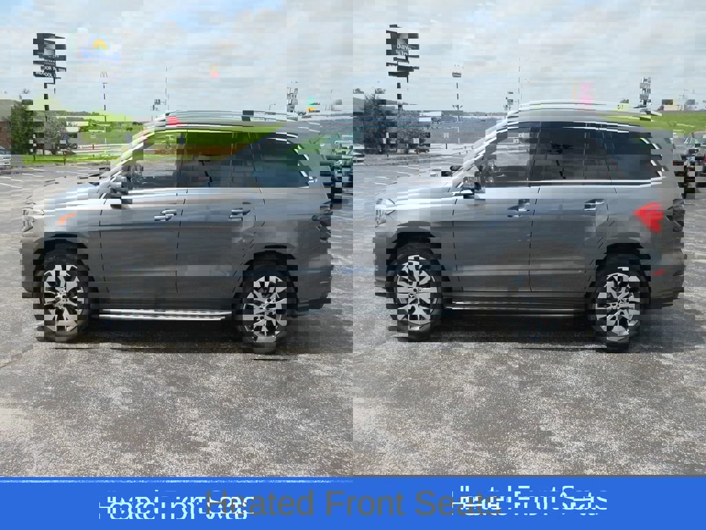 Used 2019 Mercedes-Benz GLS 450 4MATIC image 2