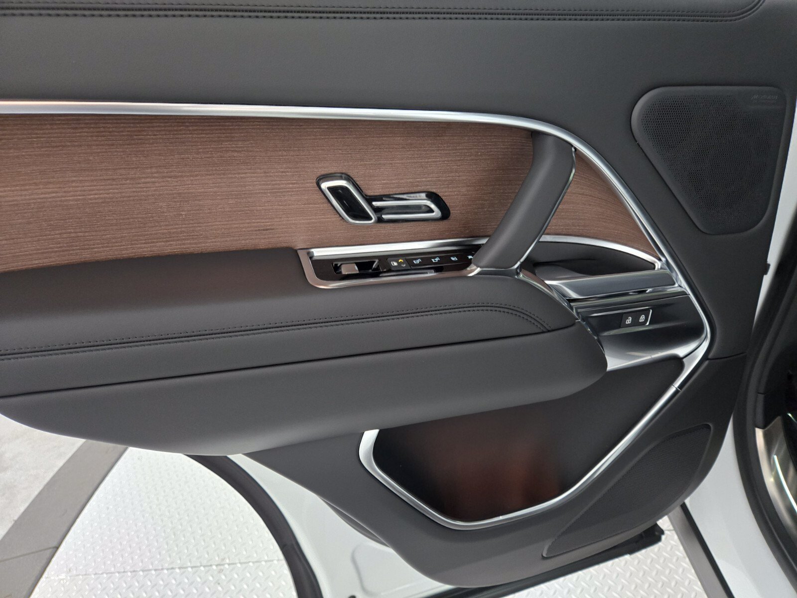 New 2027 Land Rover Range Rover SE AWD/4WD image 21