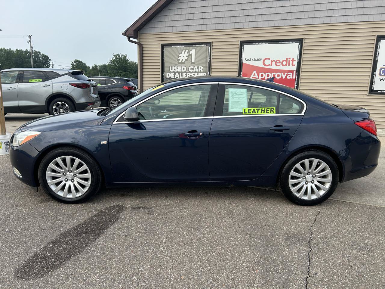 Used 2011 Buick Regal CXL FWD image 8