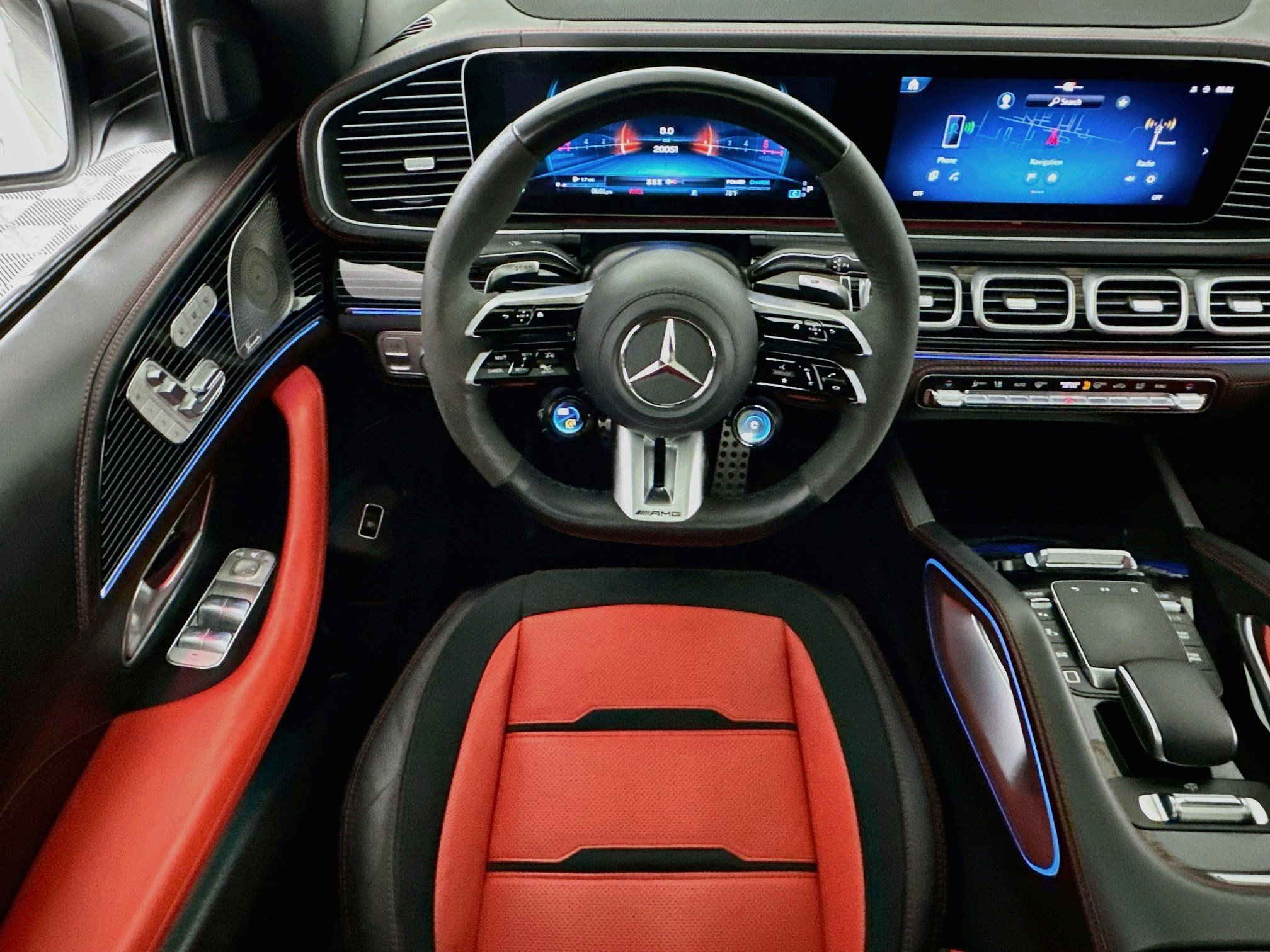 Used 2025 Mercedes-Benz GLE 53 AMG 4MATIC Coupe w/ Driver Assistance Package image 21