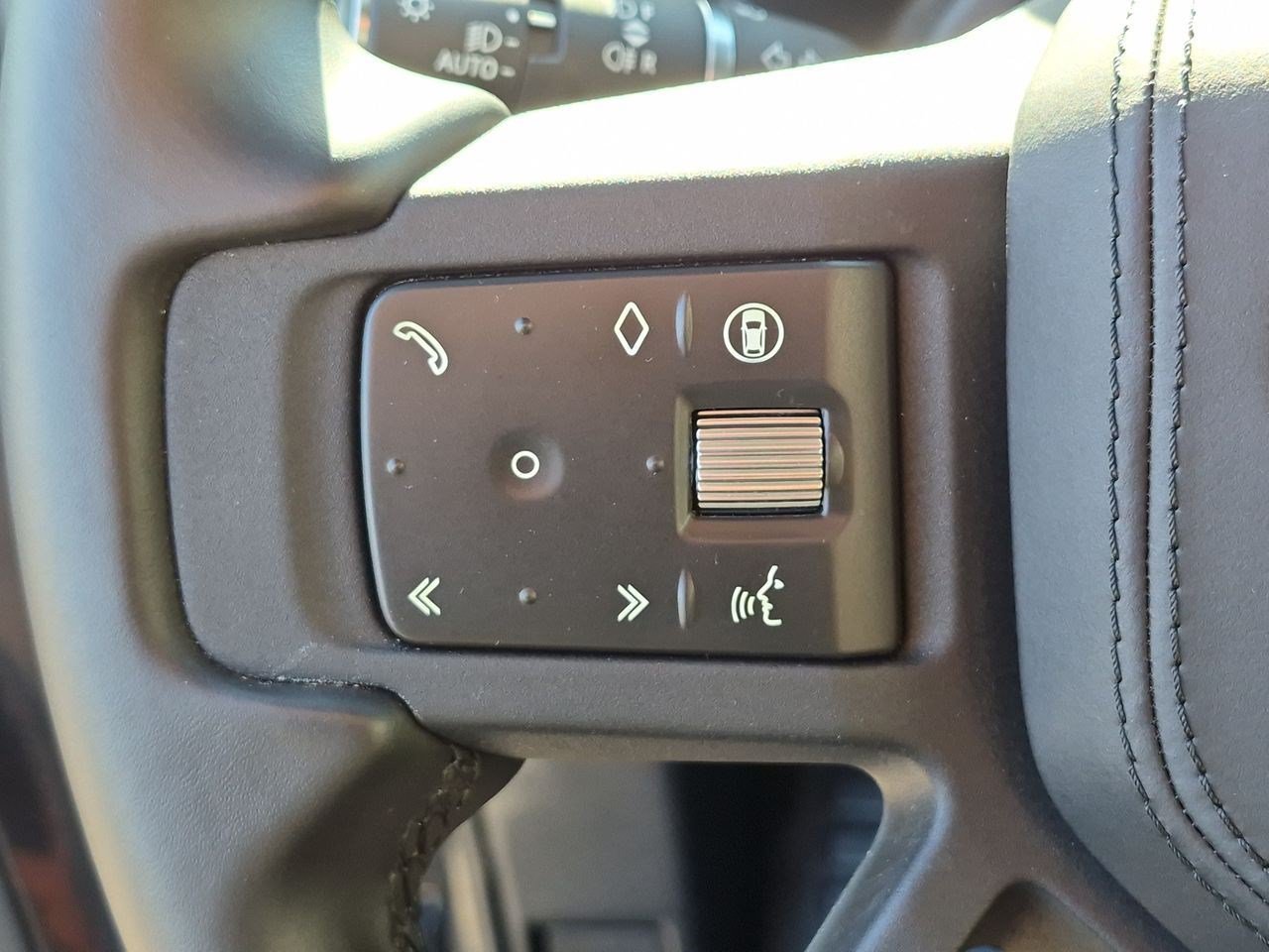Certified 2025 Land Rover Defender 130 Outbound AWD/4WD image 11
