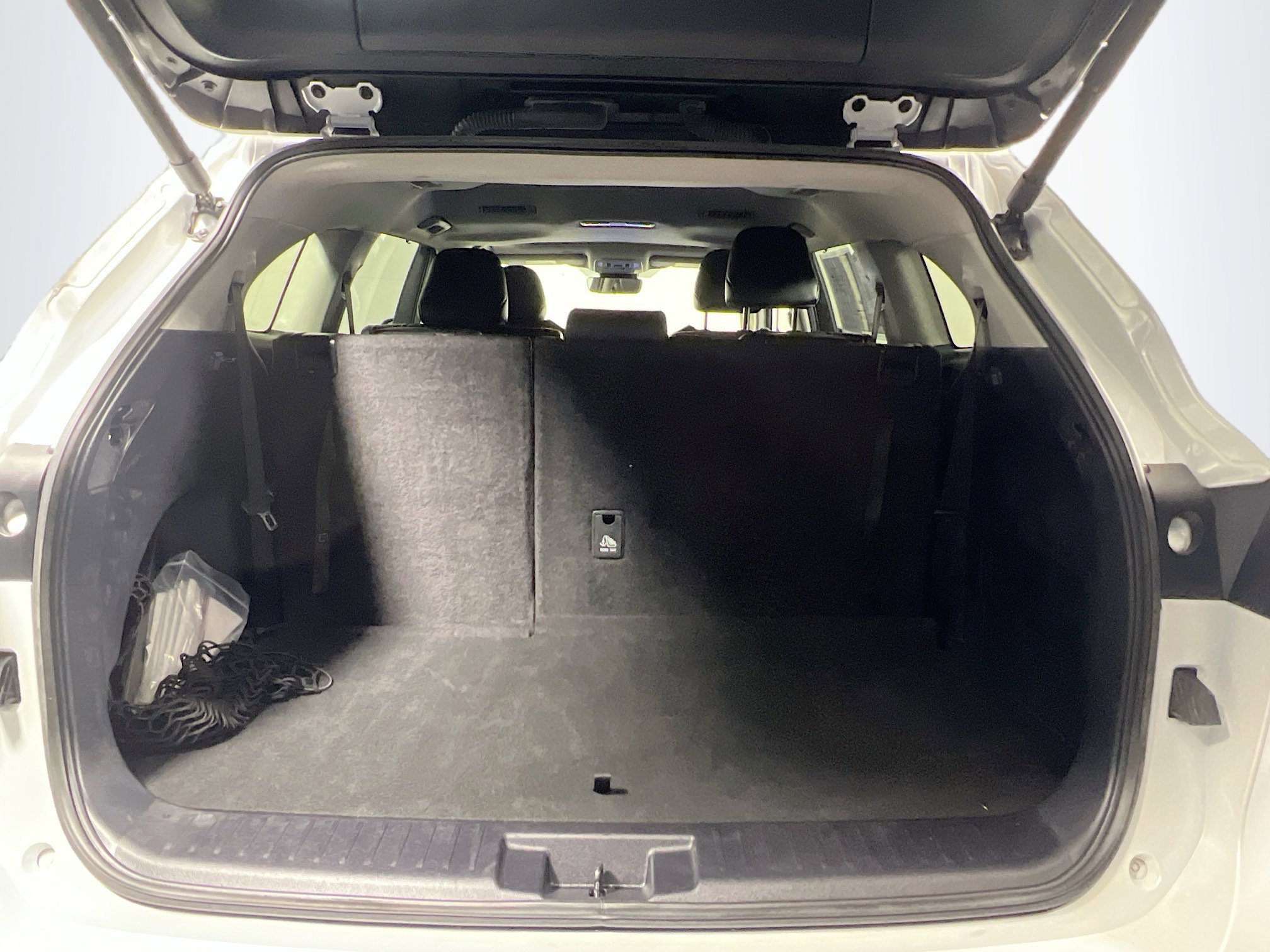 Used 2024 Toyota Highlander XLE image 34