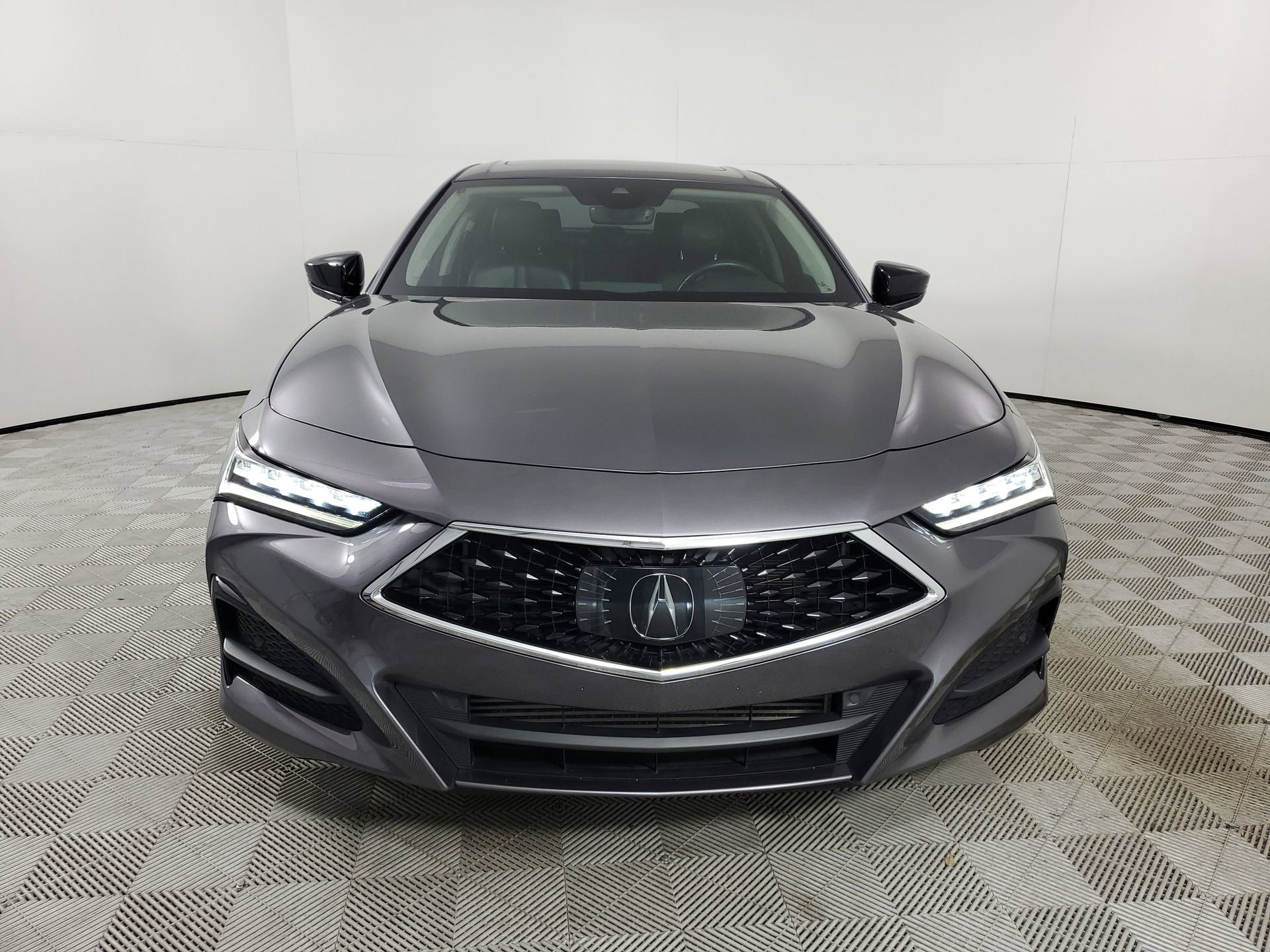 Used 2023 Acura TLX image 4
