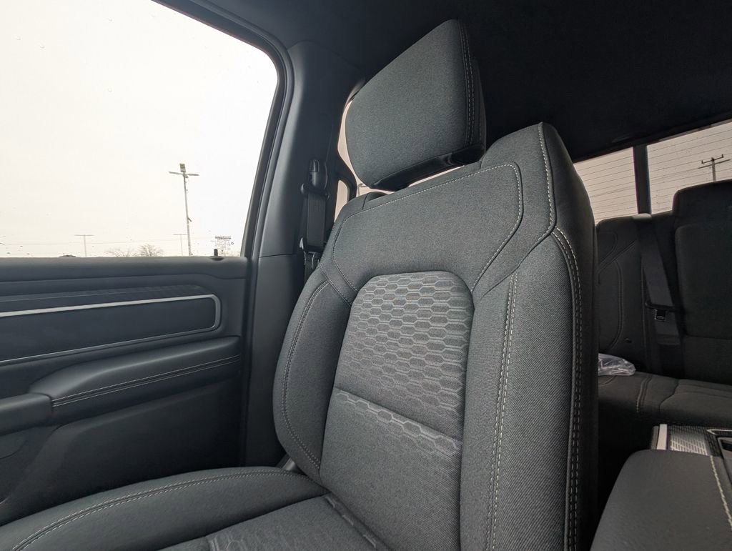 New 2026 RAM 1500 4x4 Crew Cab image 12