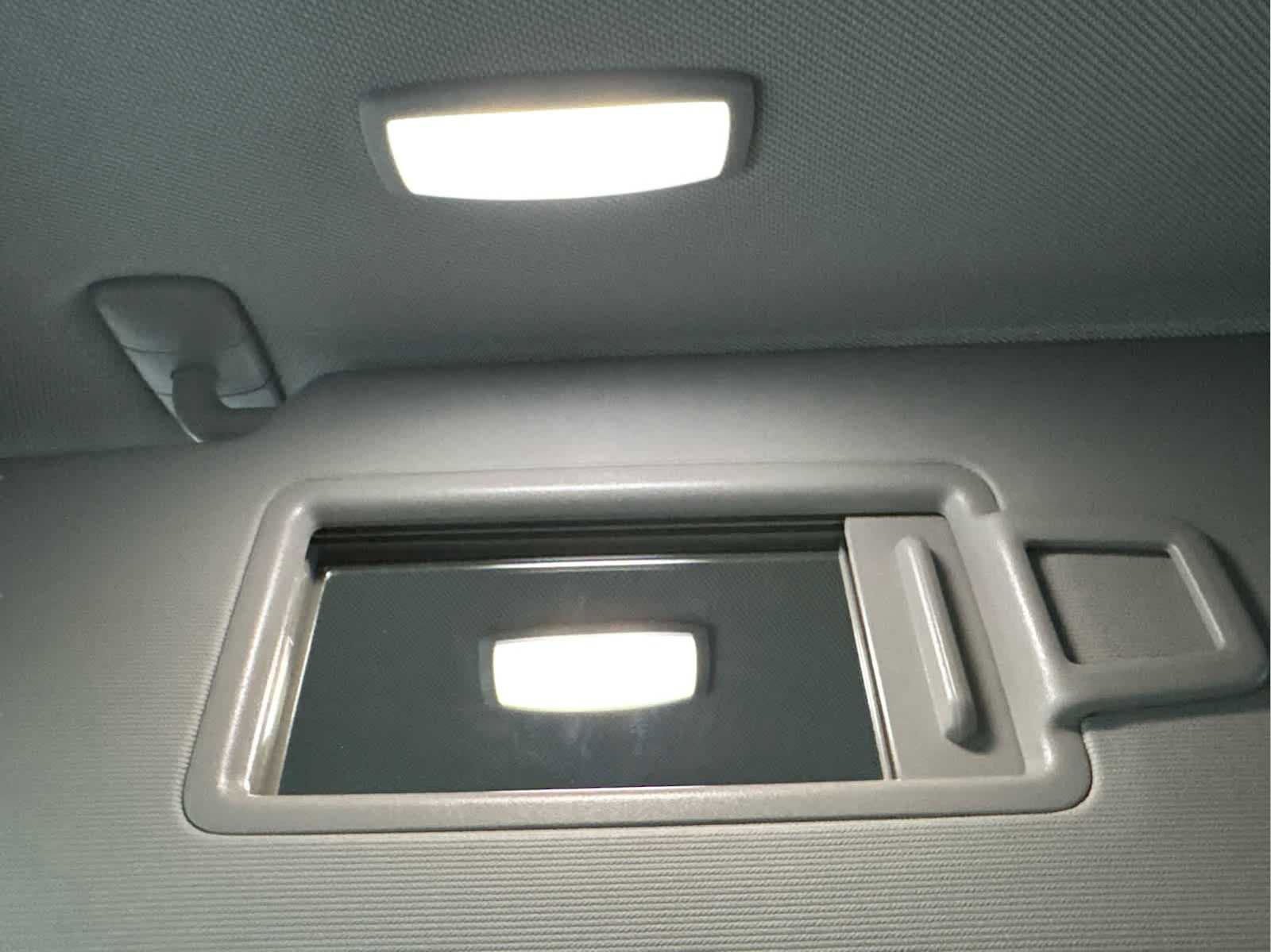 Certified 2020 Volkswagen Tiguan SEL image 35