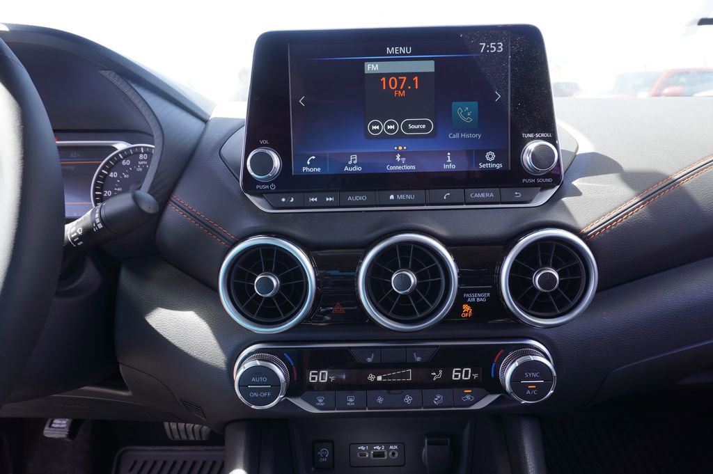 Certified 2025 Nissan Sentra SR w/ Midnight Edition image 19