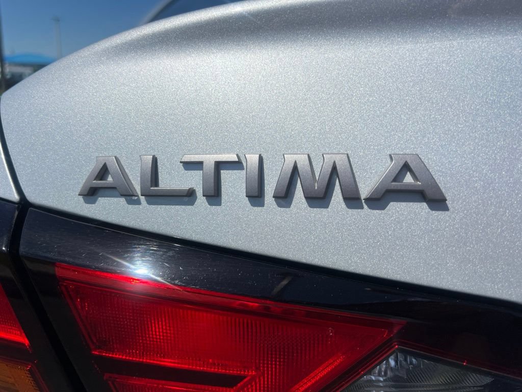 Used 2025 Nissan Altima 2.5 SR FWD image 21