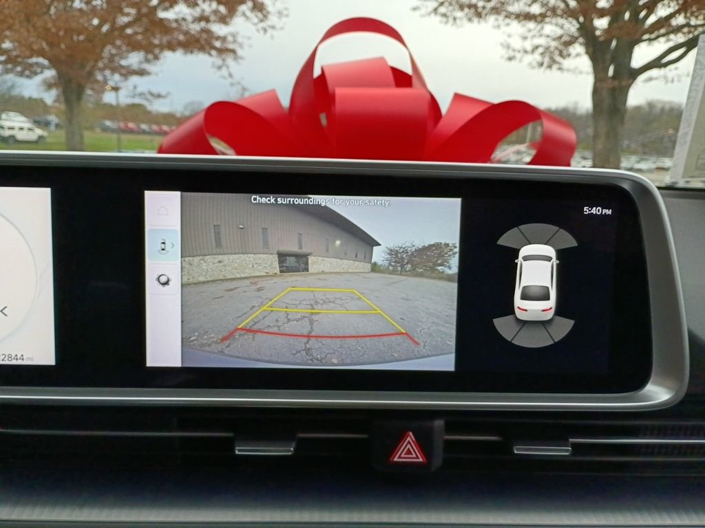 Used 2023 Hyundai Ioniq 6 SE image 32