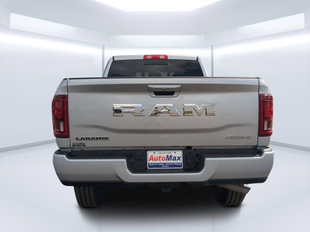 Used 2026 RAM 2500 Laramie AWD/4WD image 4