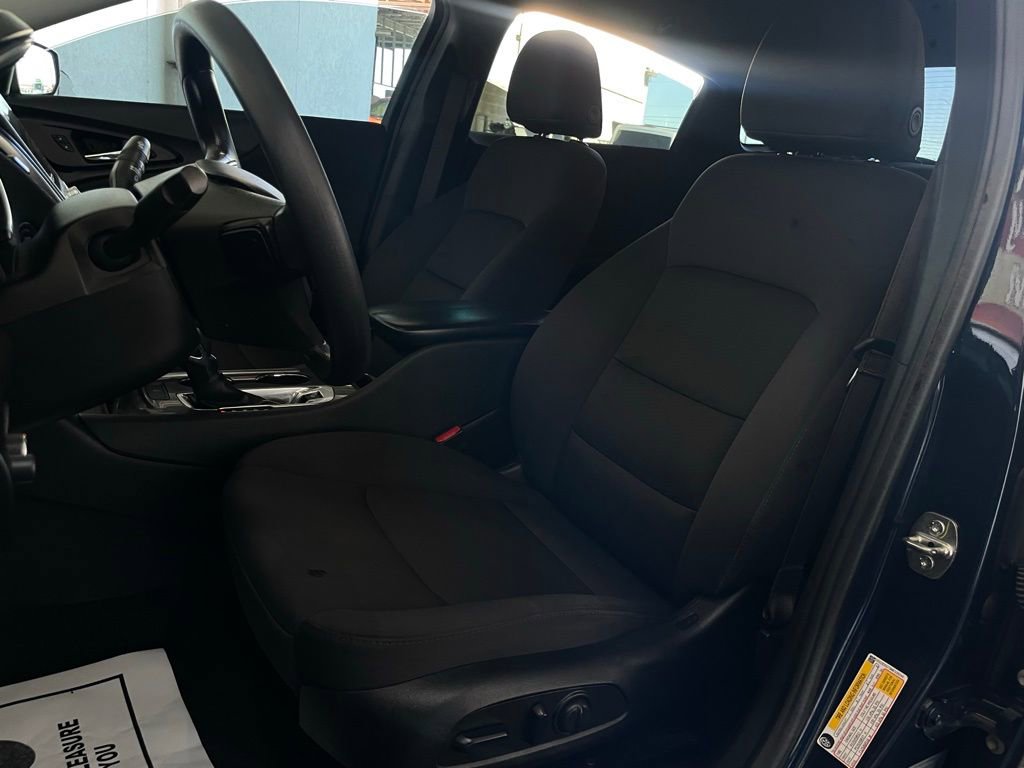 Used 2022 Chevrolet Malibu LT image 12