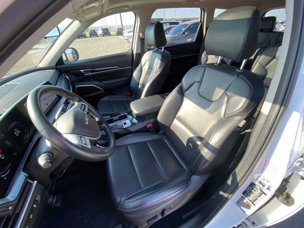 Used 2025 Kia Telluride S AWD/4WD image 23
