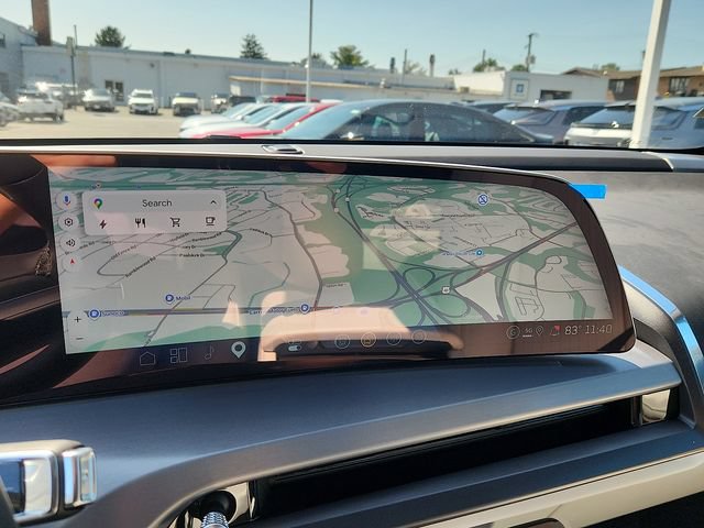 New 2027 Cadillac Vistiq Sport w/ LPO, Floor Liner Package AWD/4WD image 12