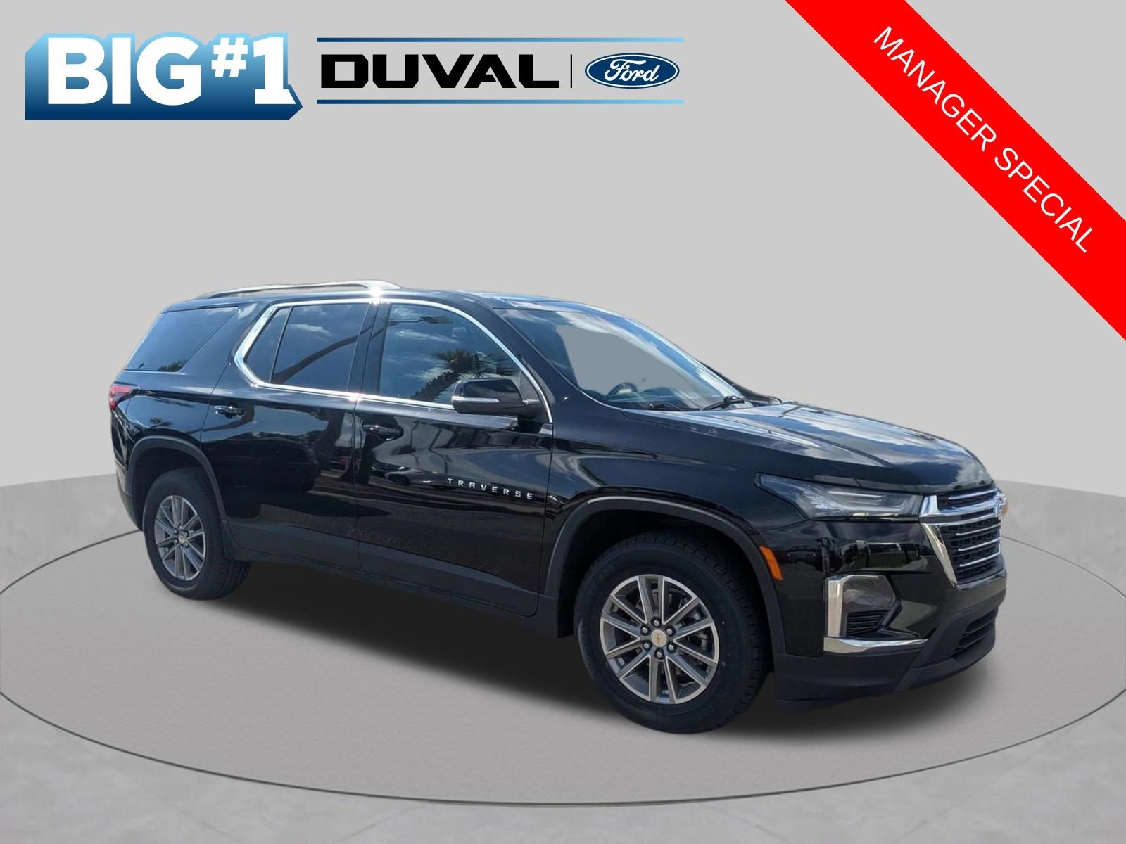 Used 2023 Chevrolet Traverse LT