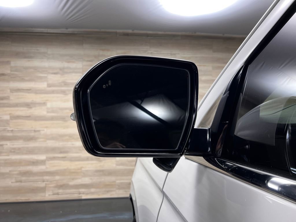 Used 2024 Ford Expedition Limited AWD/4WD image 32