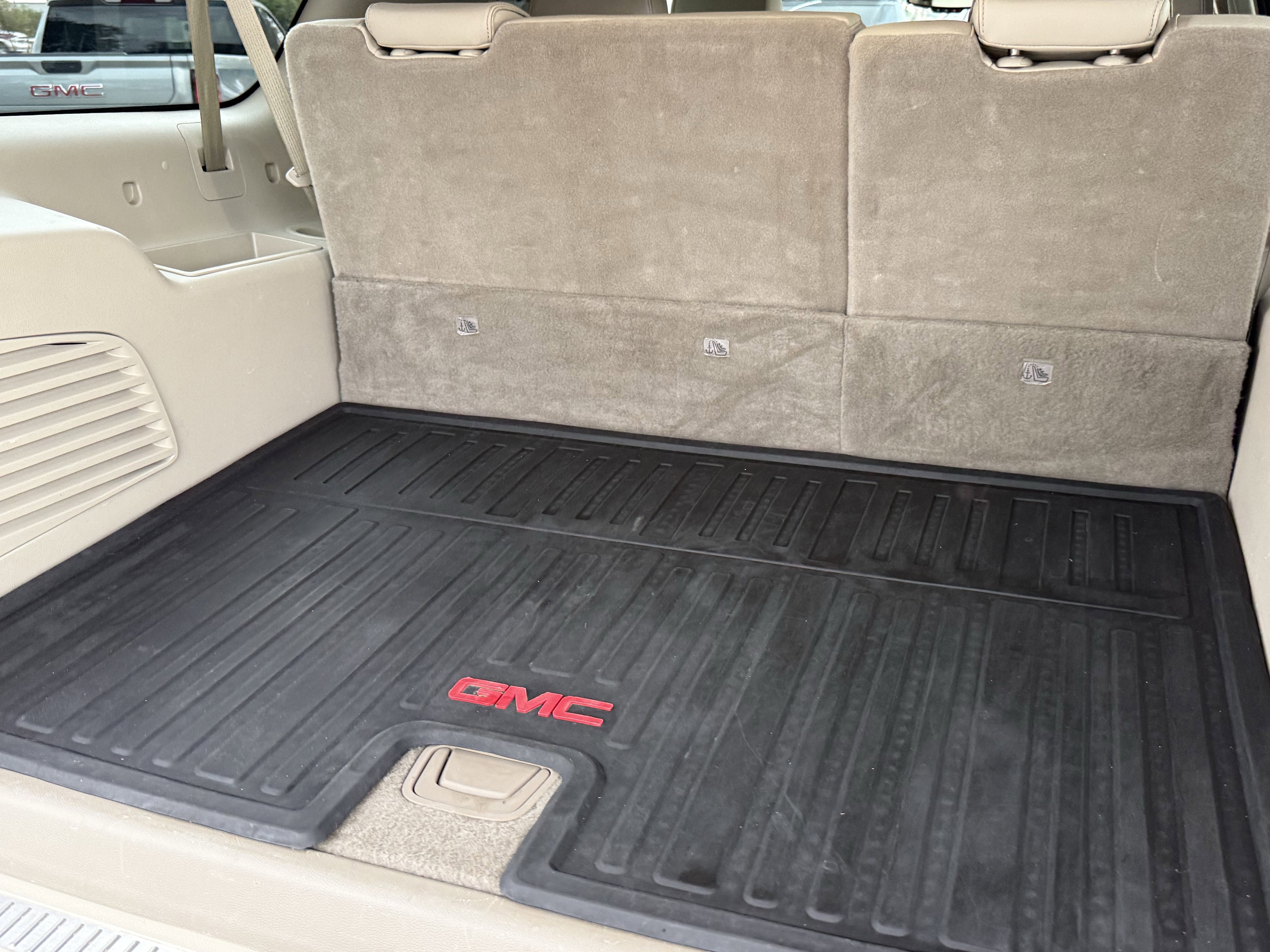 Used 2016 GMC Yukon XL Denali w/ Open Road Package image 34