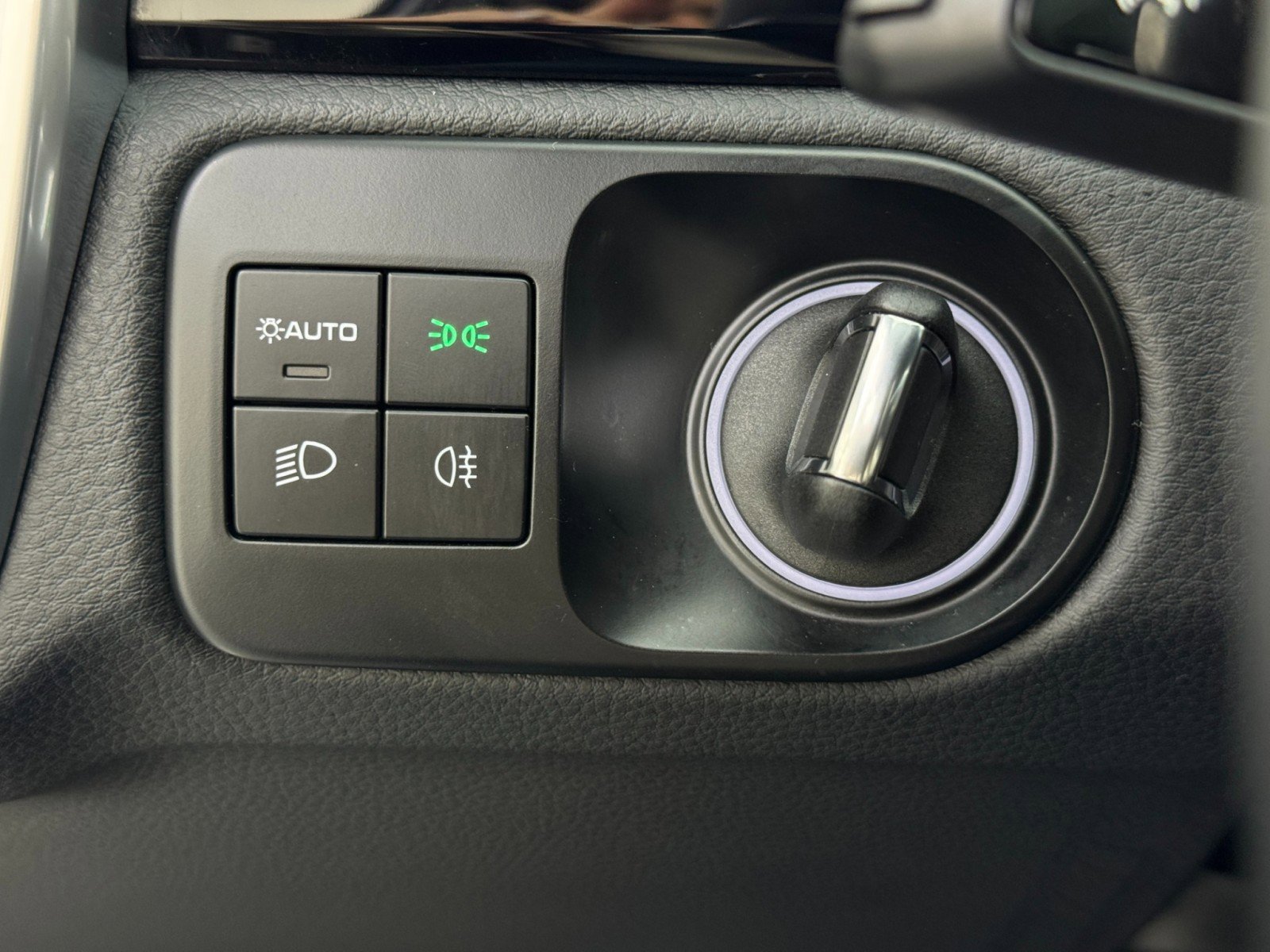 Used 2023 Porsche Cayenne E-Hybrid image 18