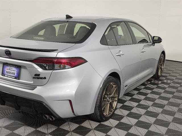 Used 2024 Toyota Corolla SE image 4
