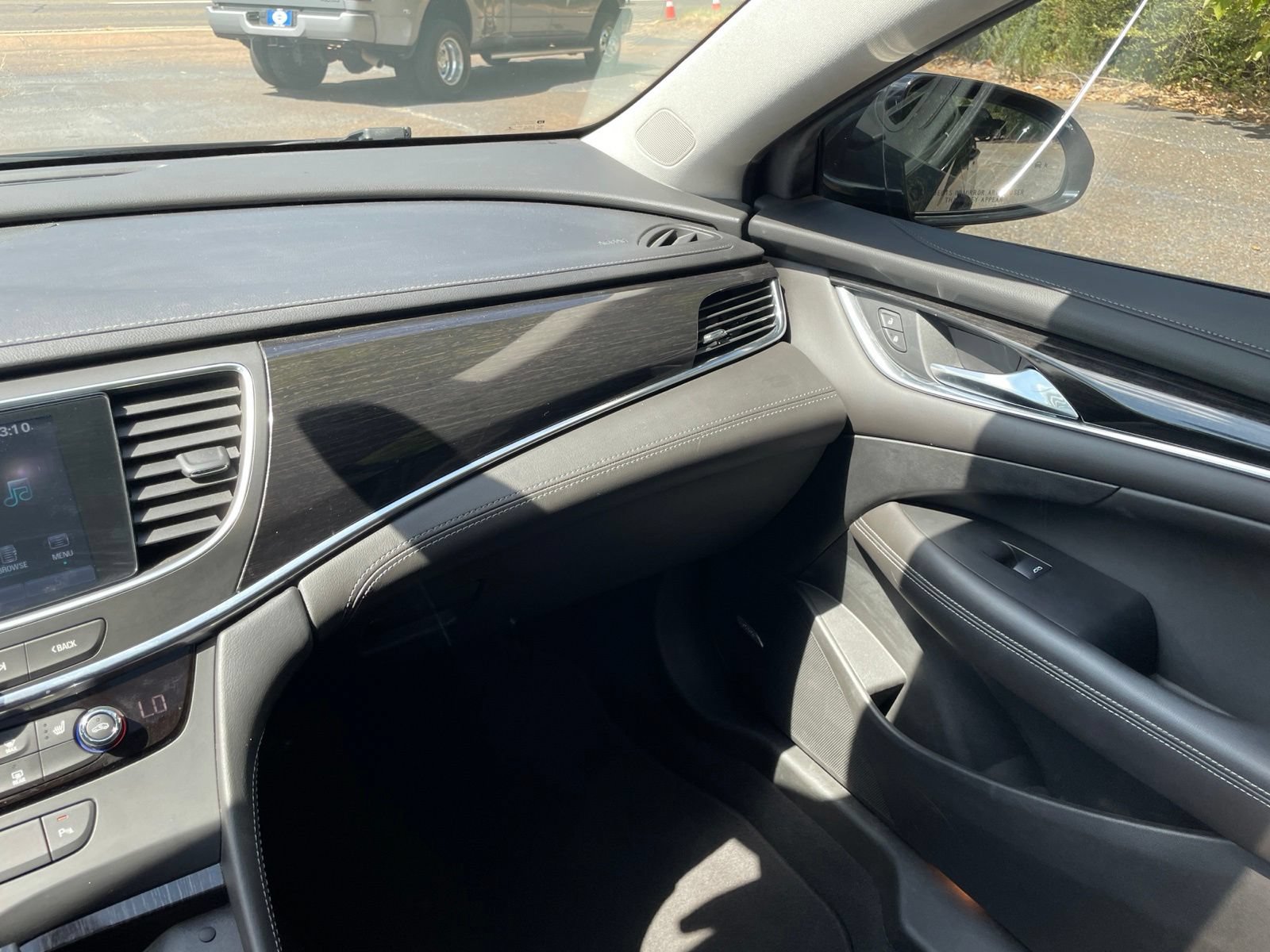 Used 2017 Buick LaCrosse Essence w/ Sun and Shade Package FWD image 31