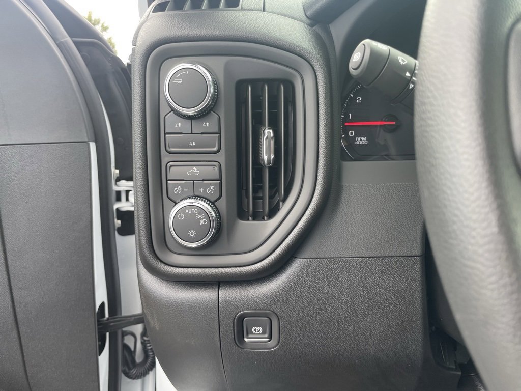 New 2025 GMC Sierra 2500 Pro w/ Convenience Package image 18
