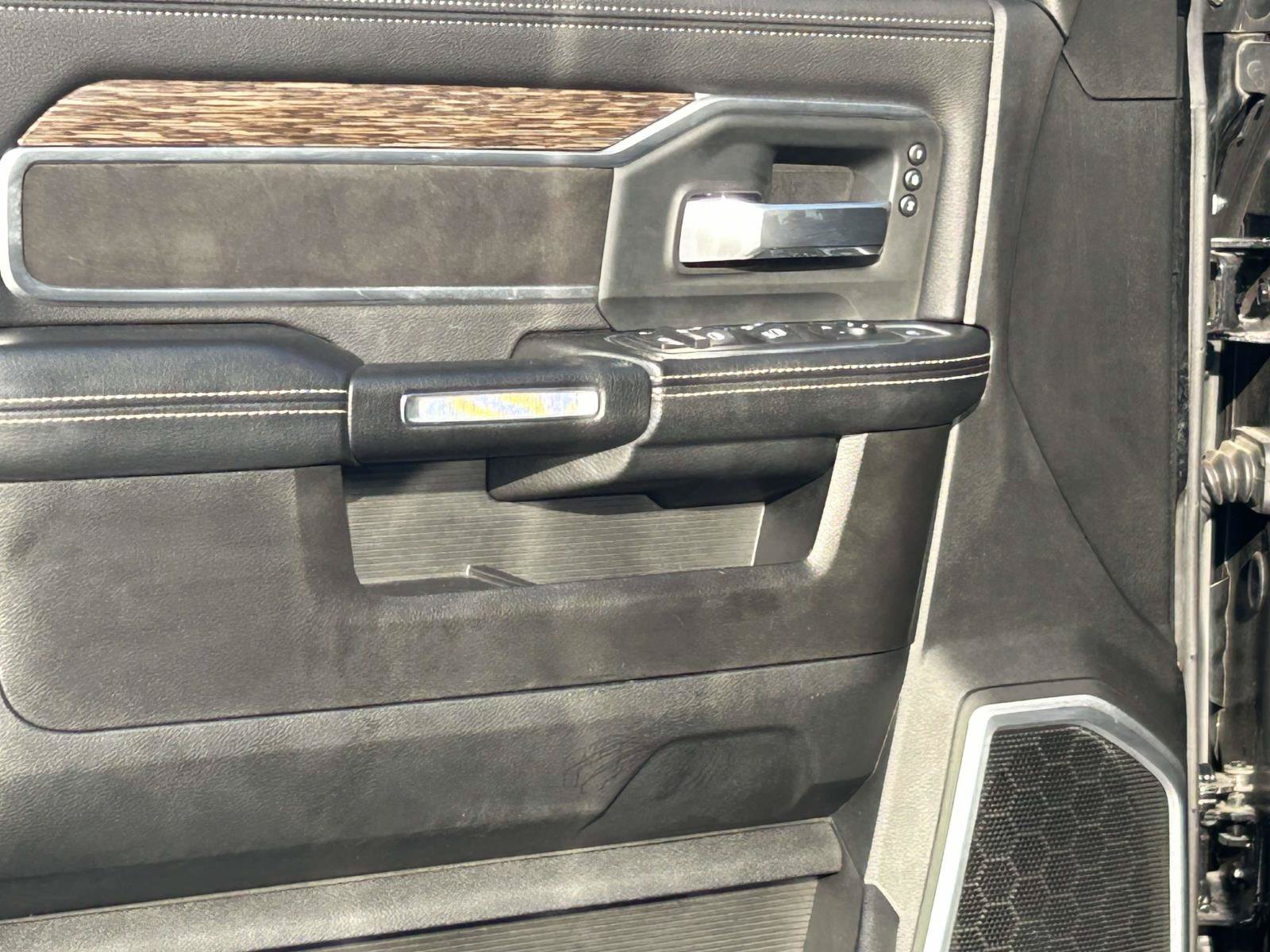 Used 2019 RAM 2500 Laramie AWD/4WD image 18