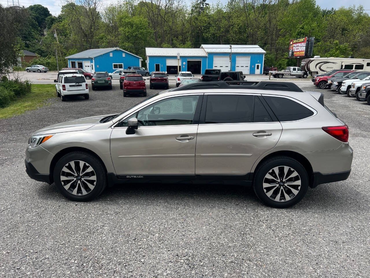 Used 2016 Subaru Outback 2.5i Limited AWD/4WD image 7