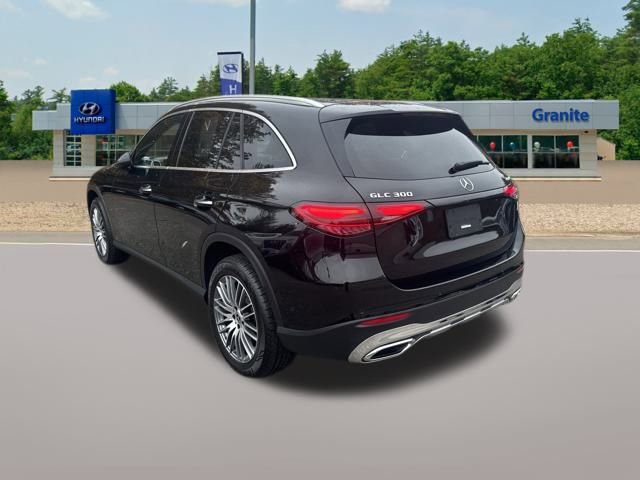 Used 2024 Mercedes-Benz GLC 300 4MATIC image 8