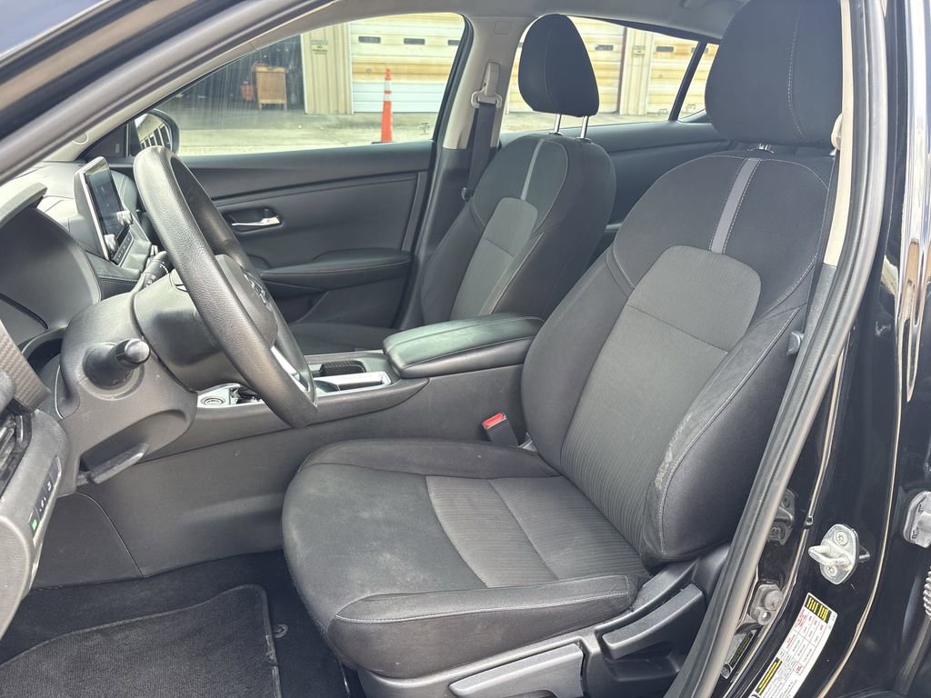 Used 2023 Nissan Sentra SV FWD image 12