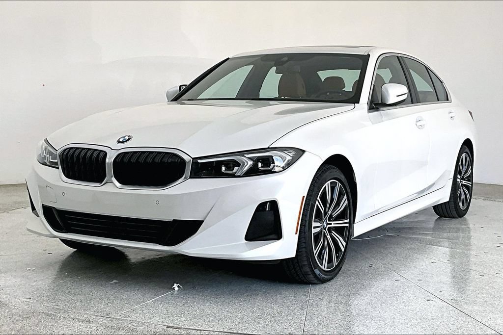 Used 2025 BMW 330i xDrive Sedan w/ Convenience Package AWD/4WD image 5