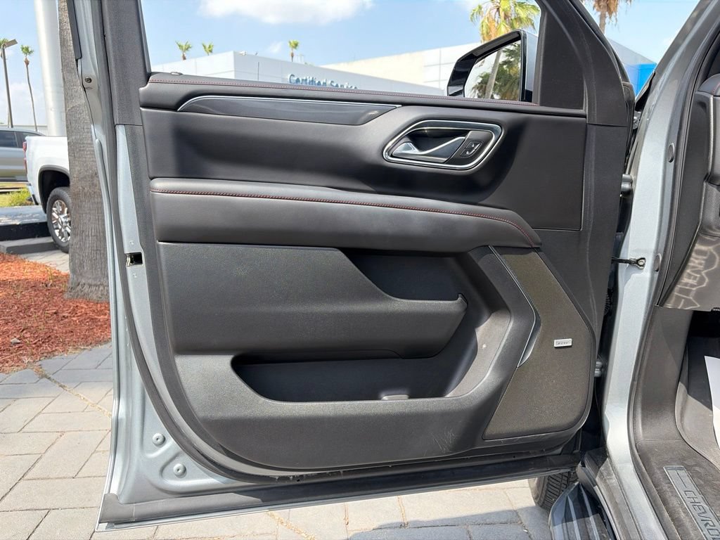 Used 2024 Chevrolet Tahoe RST w/ Luxury Package RWD image 15